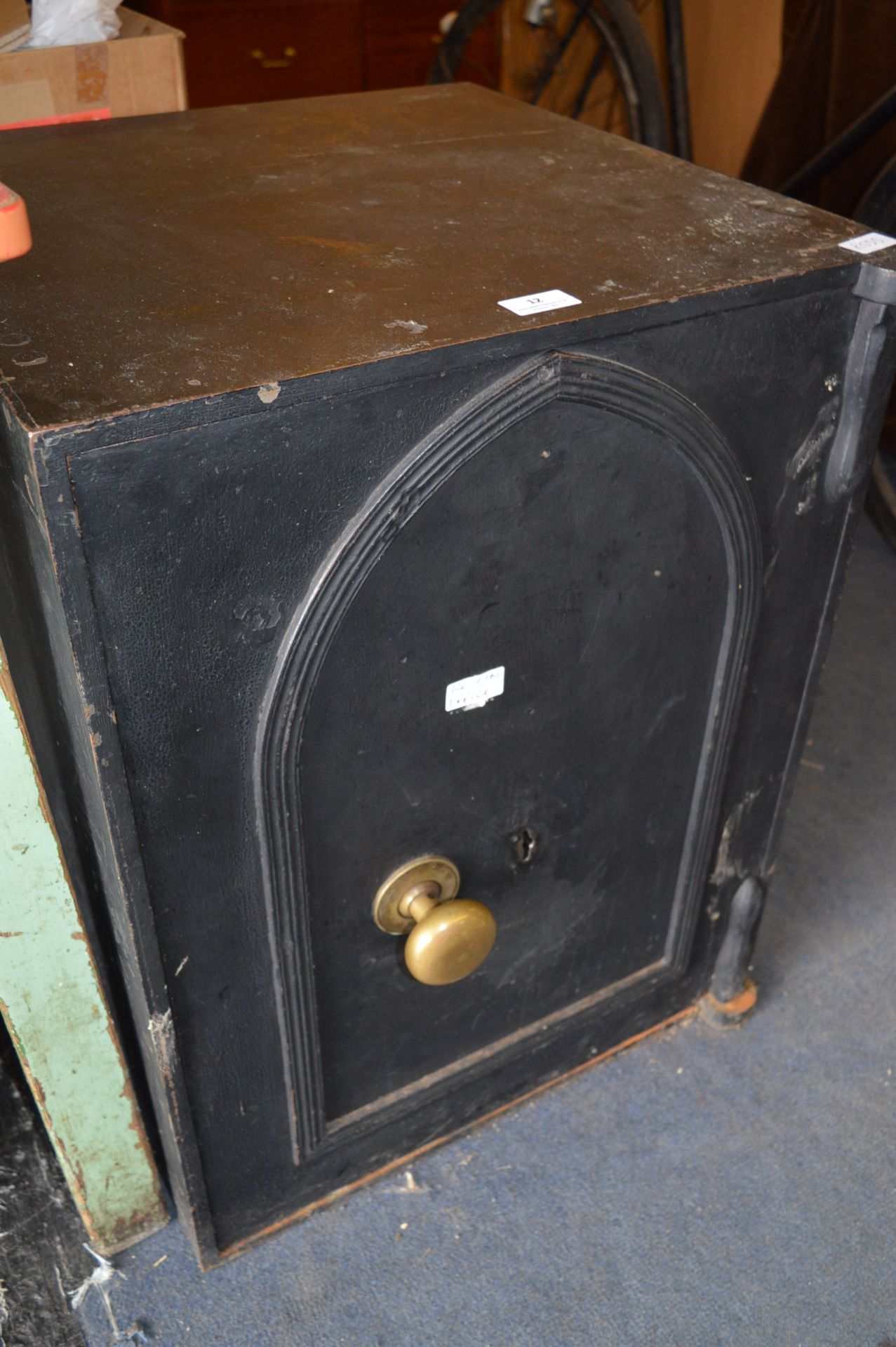 Cast Iron Safe with Brass Handle