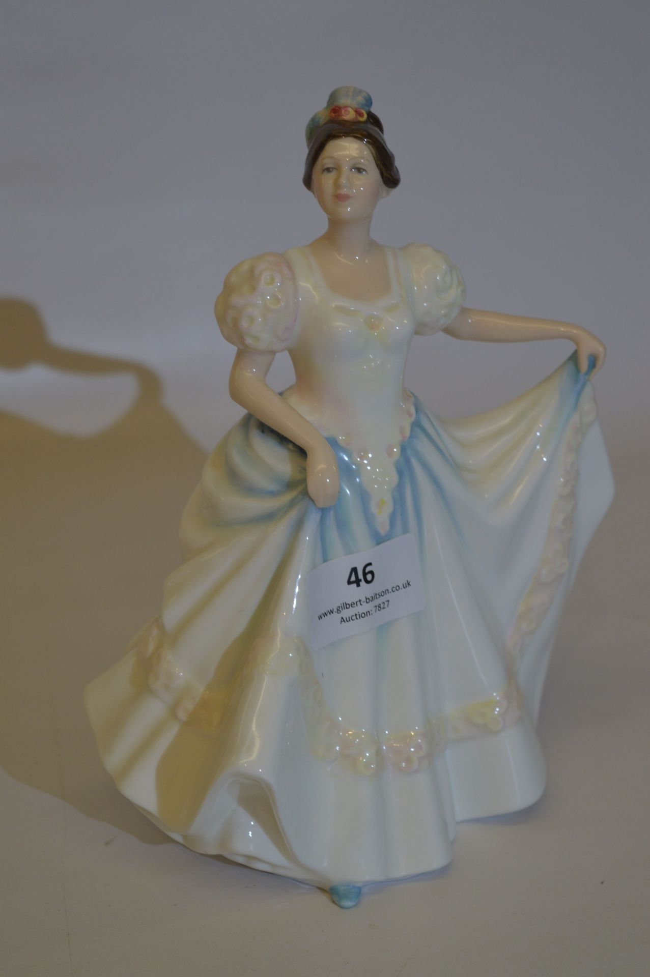 Royal Doulton Figurine "Lindsay" HN3645