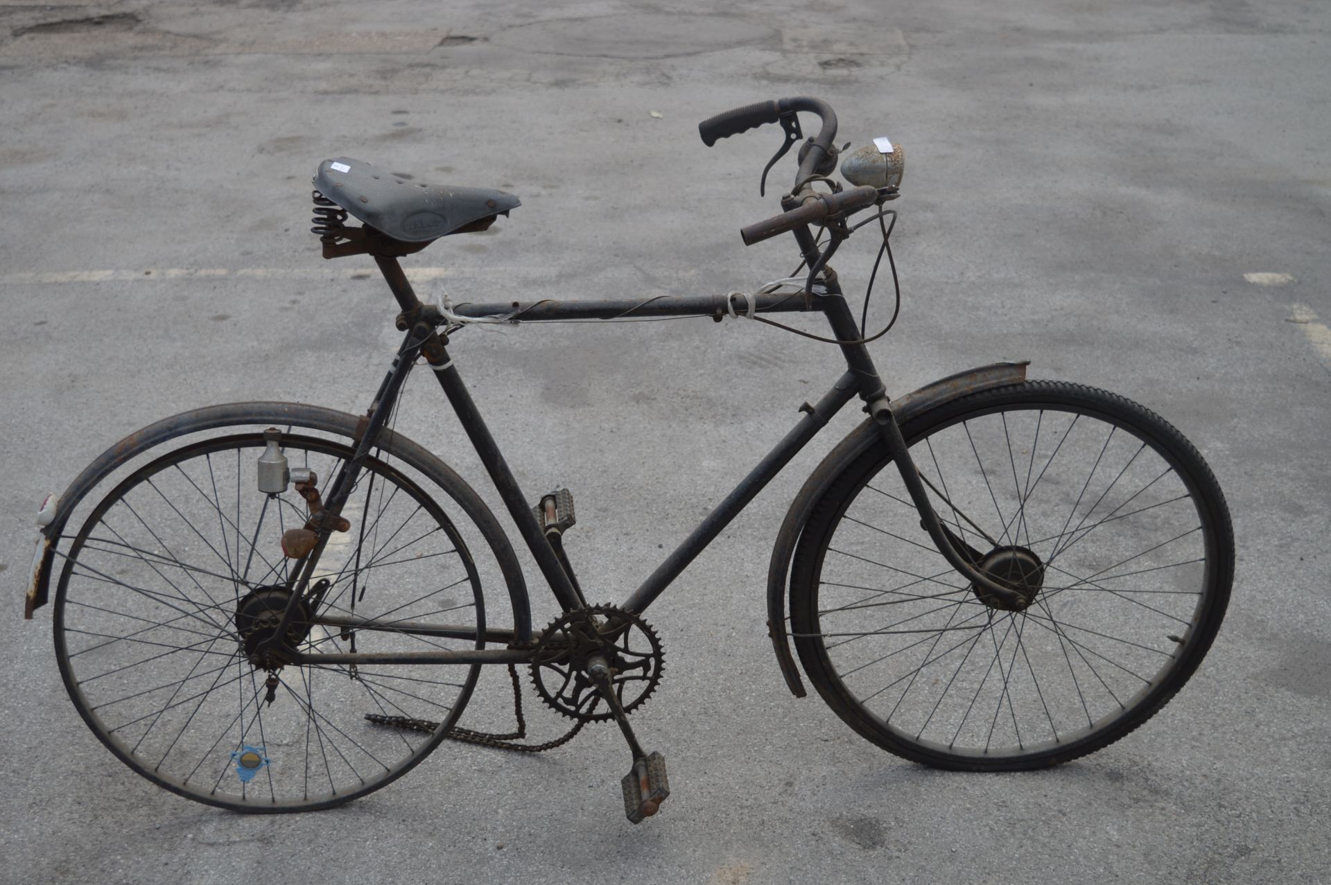 Vintage 1940s Gents Bicycle