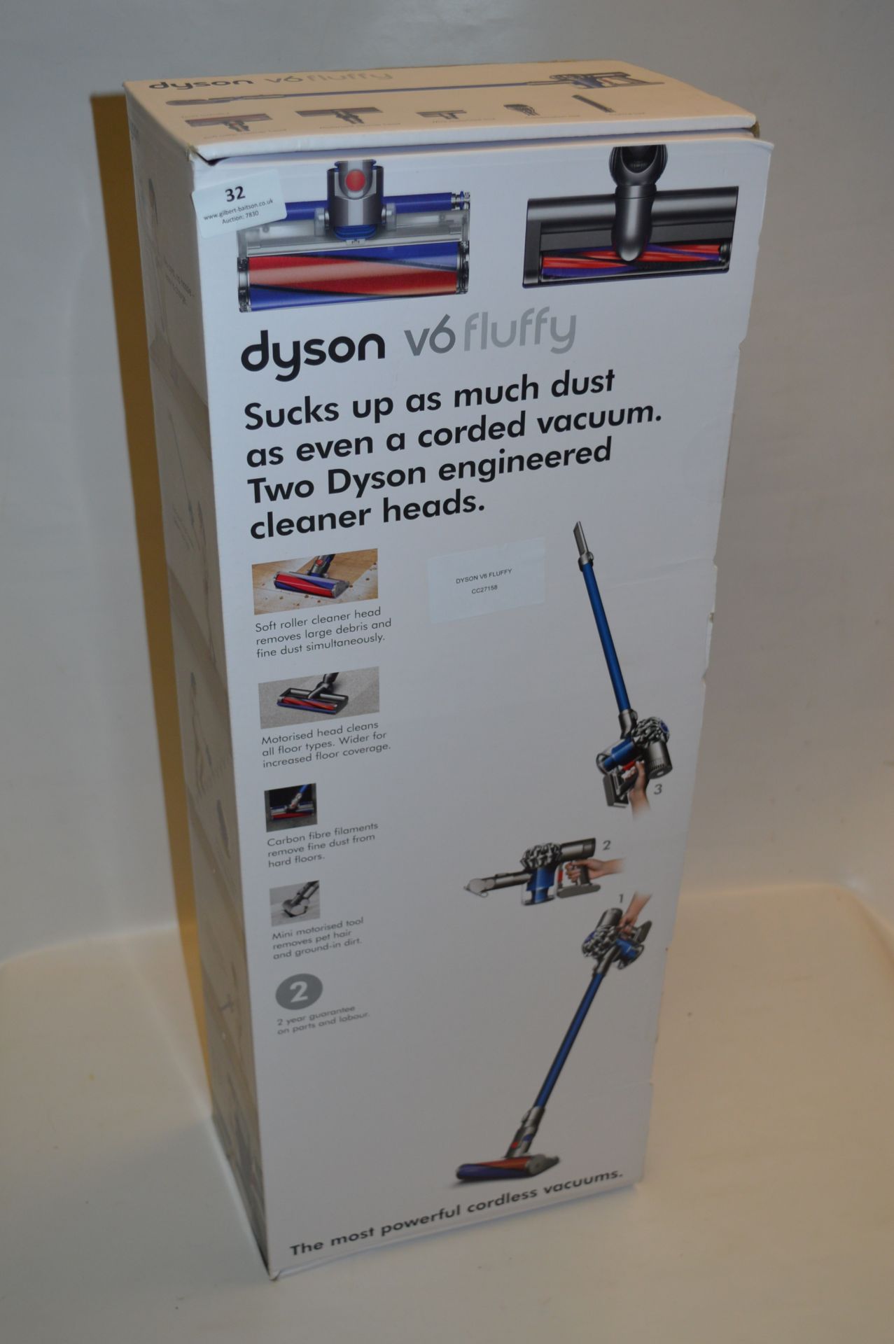 *DYSON V6 FLUFFY VACUUM