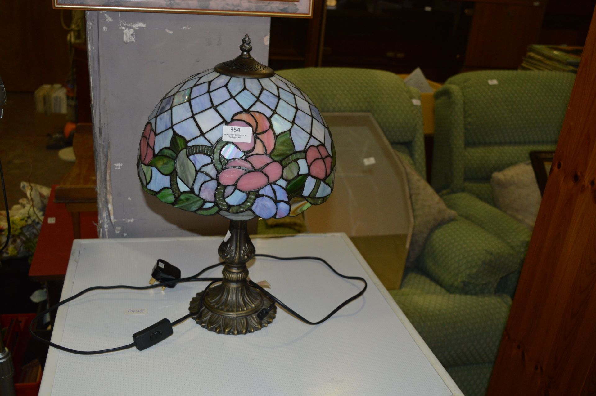 Bronze Effect Tiffany Style Table Lamp