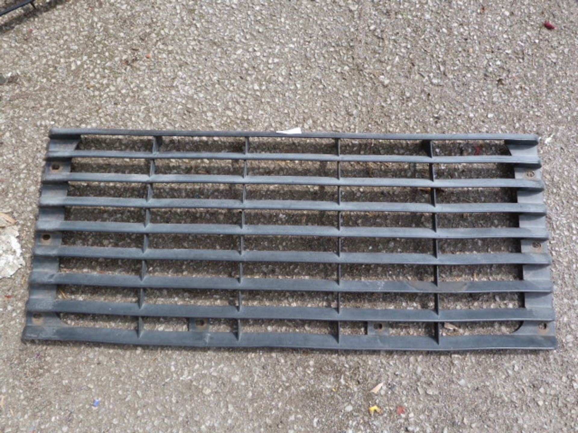 Land Rover Front Grill