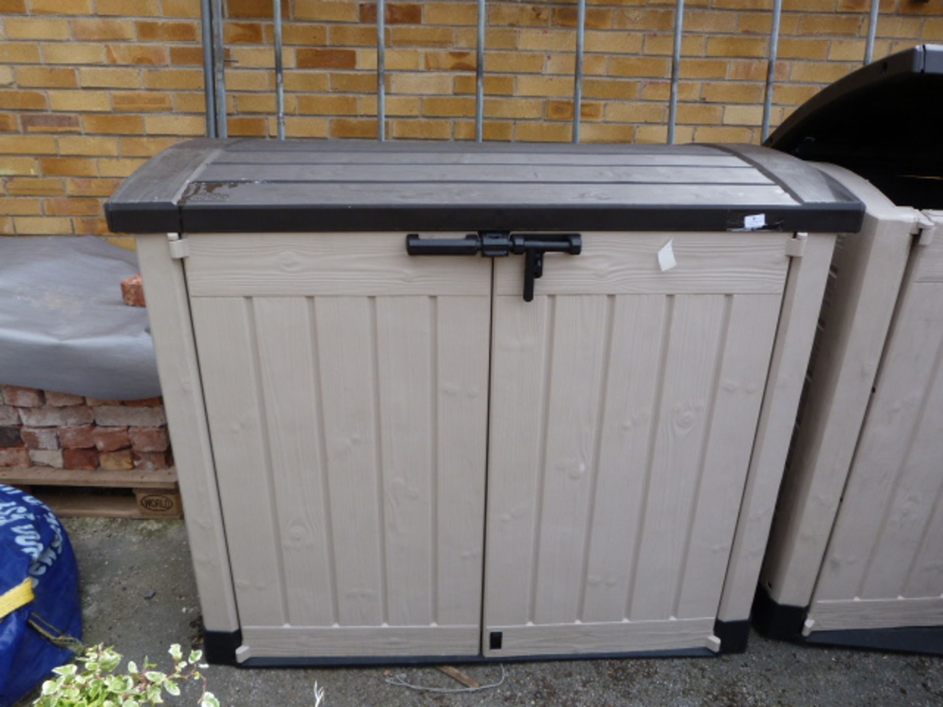 *Keter Wheelie Bin Storage Unit