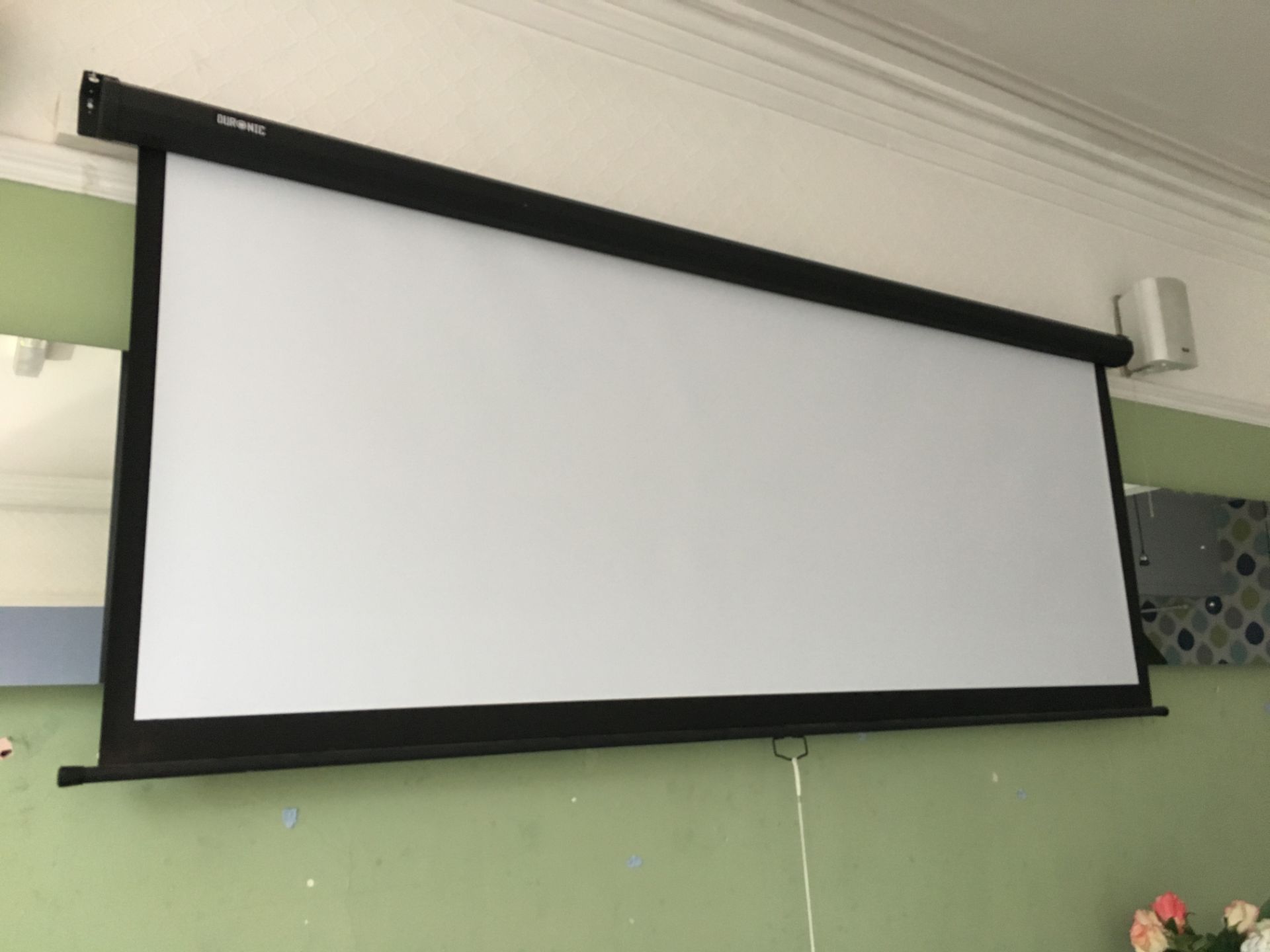 Optoma Projector with Bracket, Screen and Two Speakers - Image 2 of 2