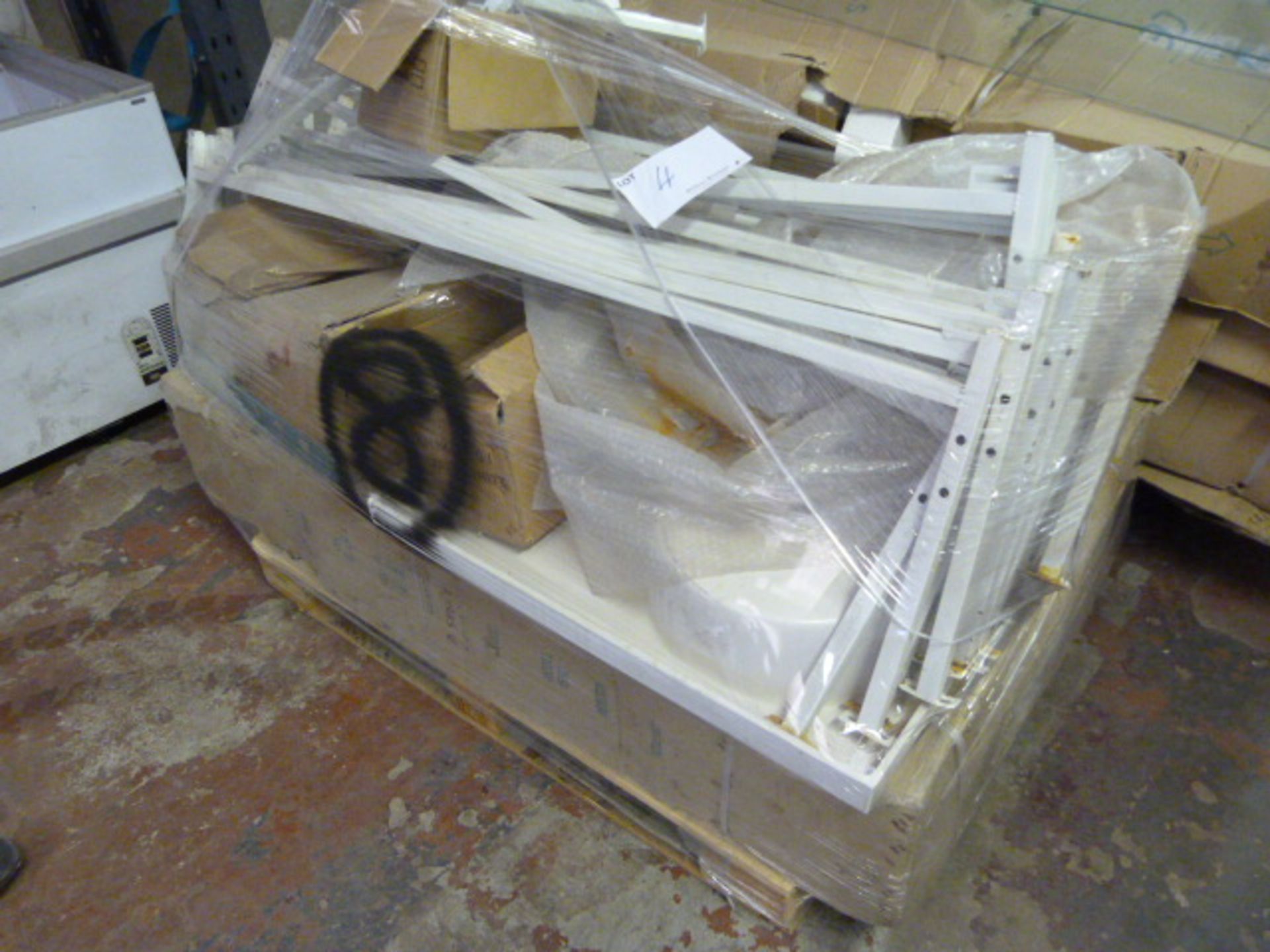 *Pallet Containing Contemporary Wash Hand Basins, Bath Cradles, Bath Feet, etc.