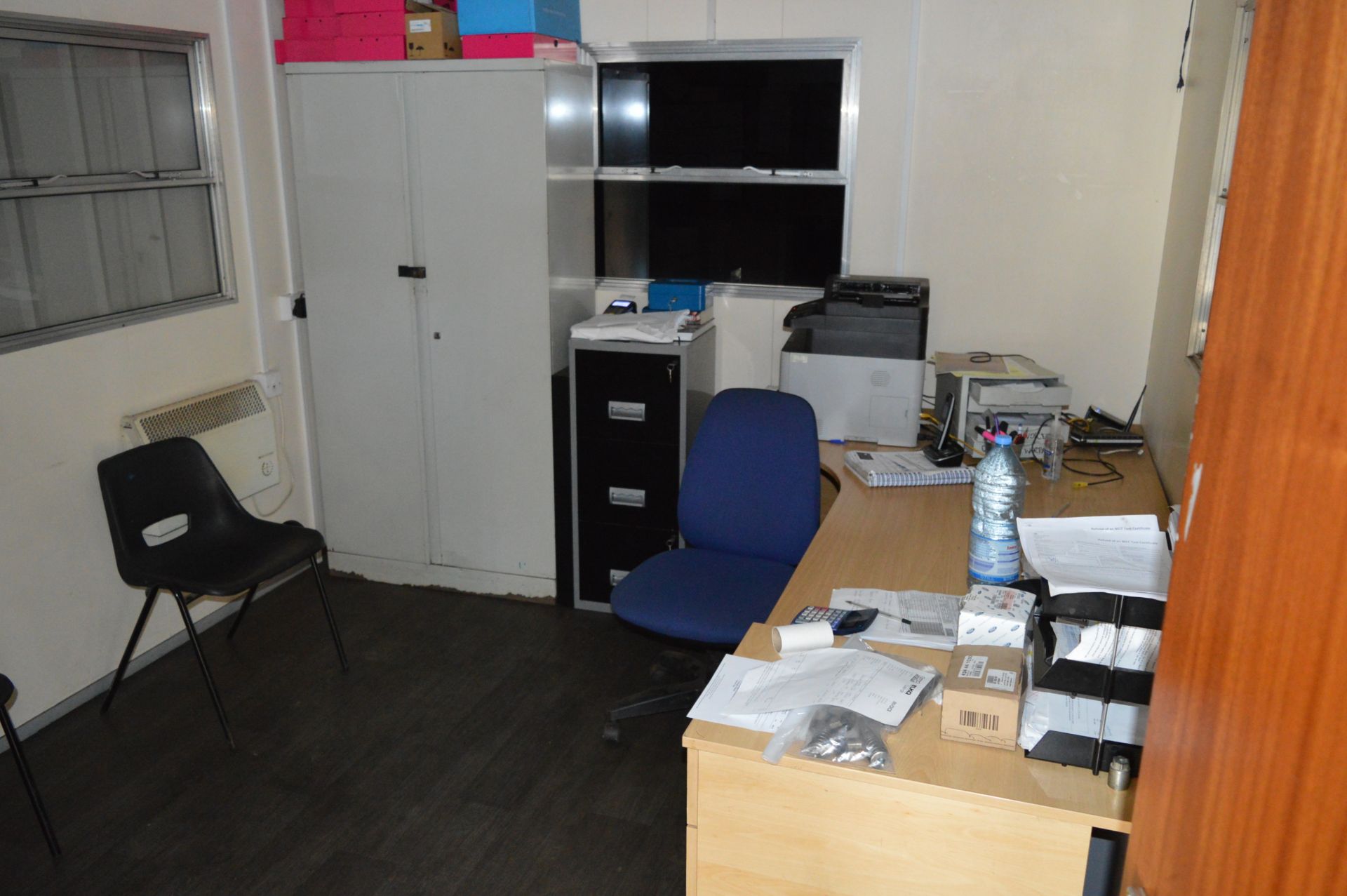 *32x10ft Jack Leg Office Divided into Two Offices, Canteen and Toilet - Image 3 of 4