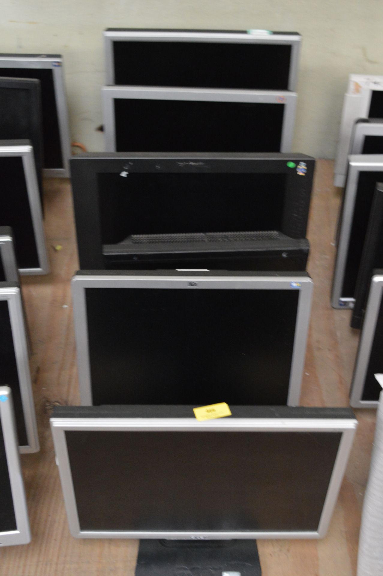 *Six Assorted Flatscreen Computer Monitors