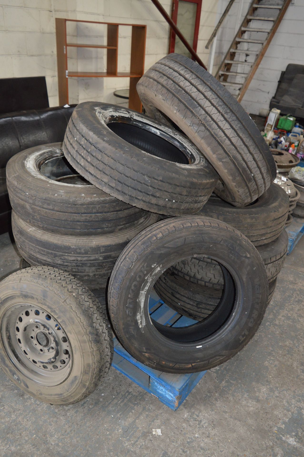 *Pallet Containing Assorted New and Part Worn Commercial Tyres