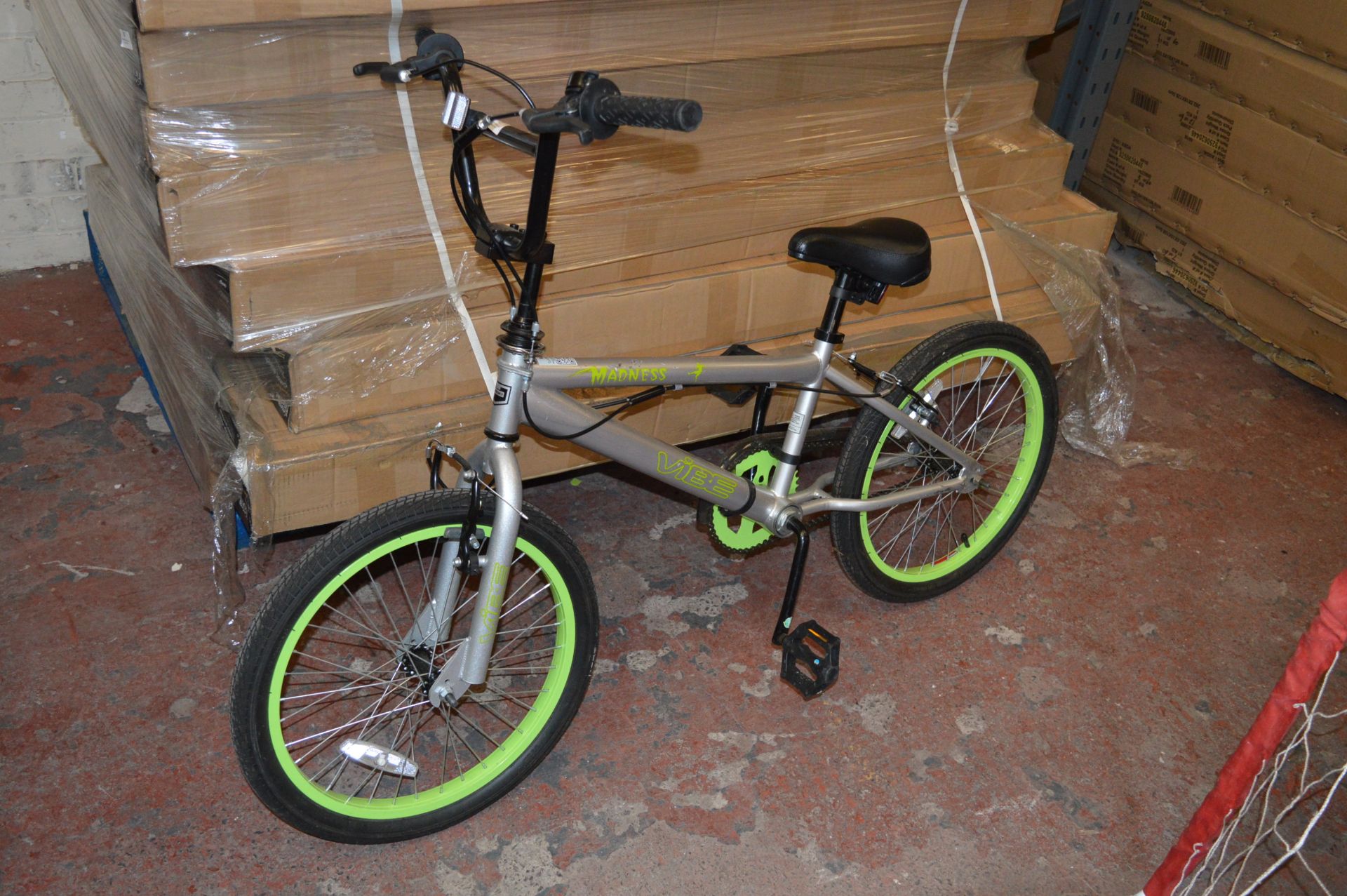 Vibe Madness BMX Style Cycle (Silver & Green)