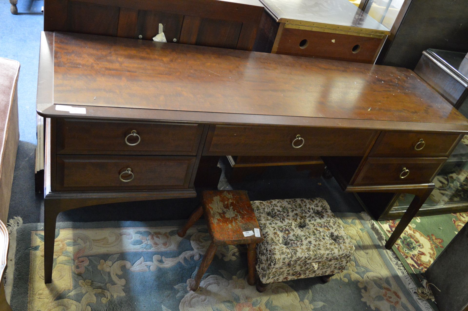 Stag Minstrel Dressing Table