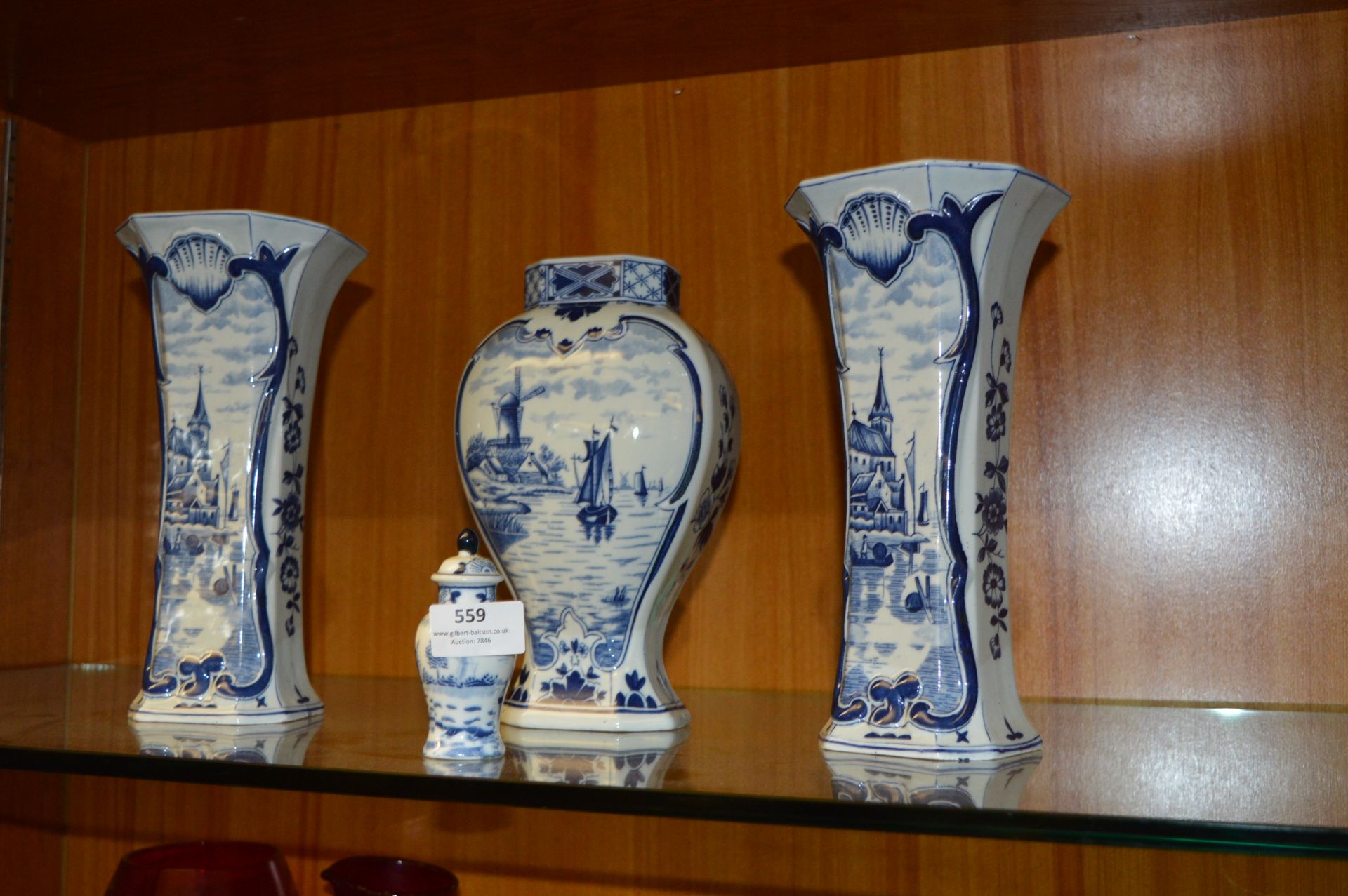 Blue and White Mantel Piece Set