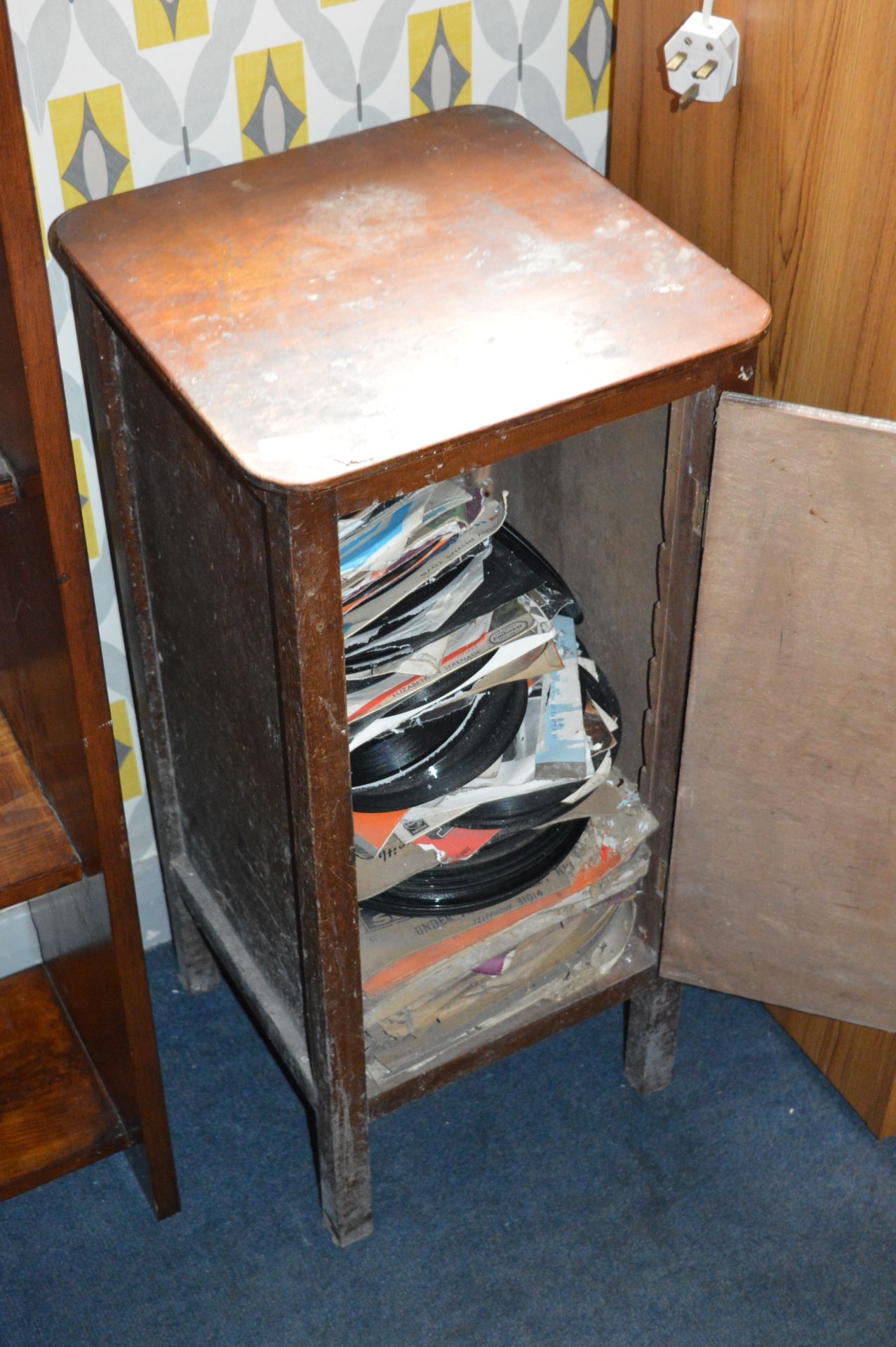 Bedside Cabinet Containing 45 and 78rpm Records