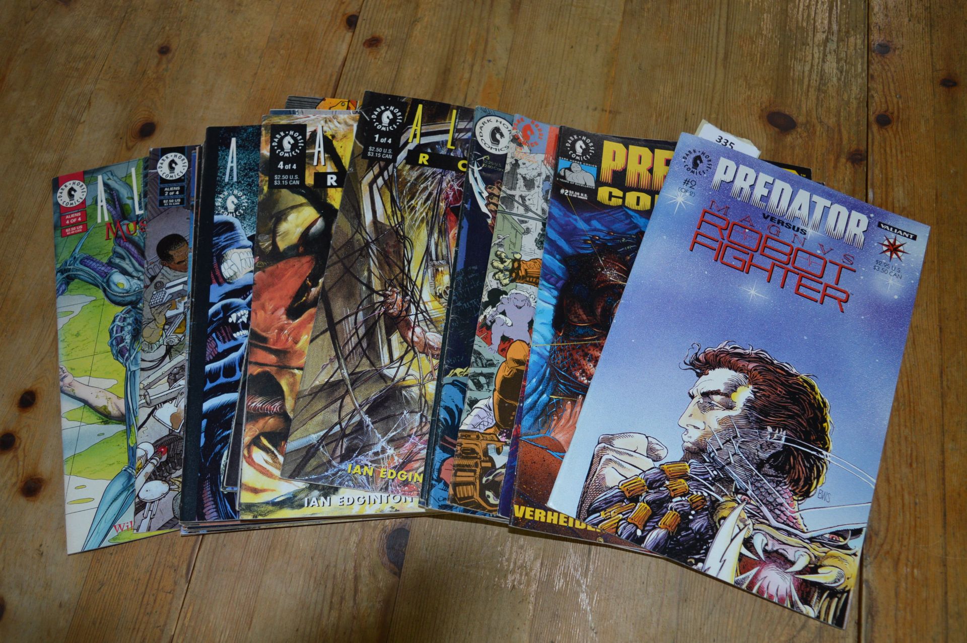 Collection of Dark Horse Comics; Aliens and Predator