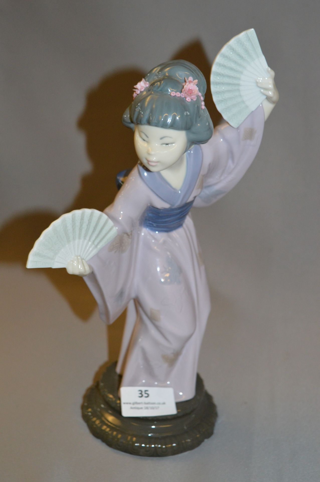 Lladro Figurine - Geisha Girl