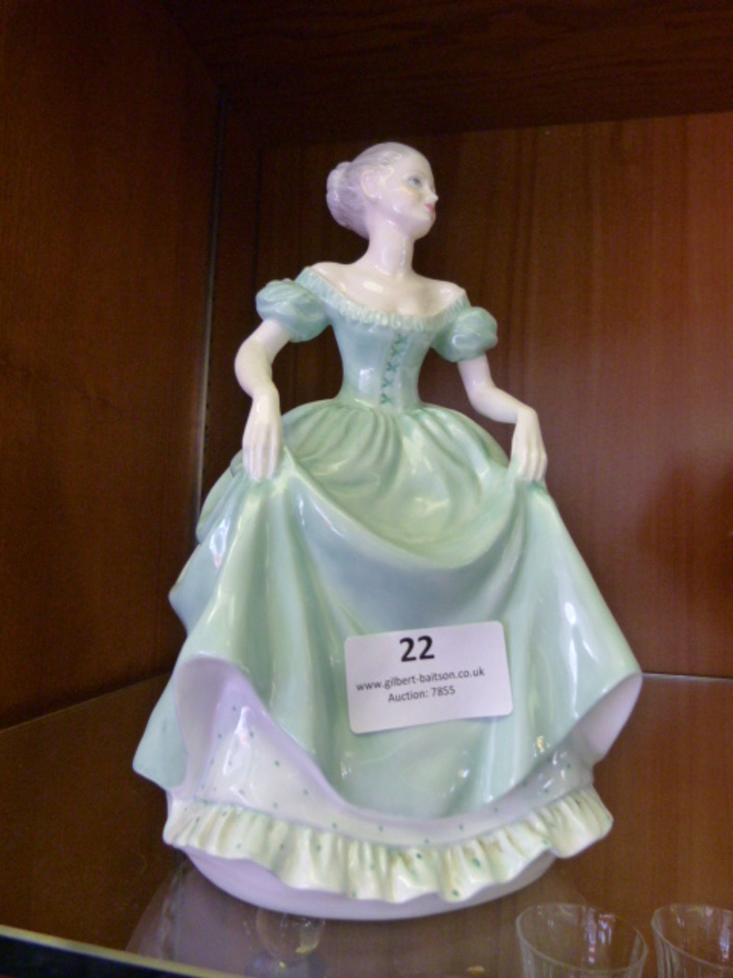 Coalport Figurine "Henrietta"