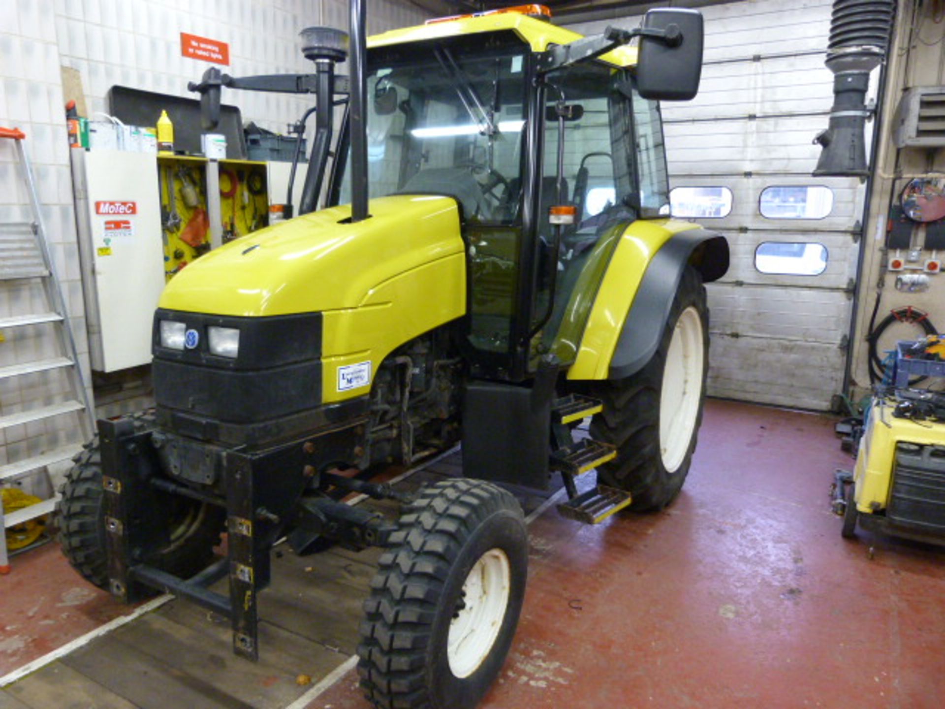 *New Holland TS100 Tractor Reg:FY52 LWO 612 Hours - Image 4 of 4