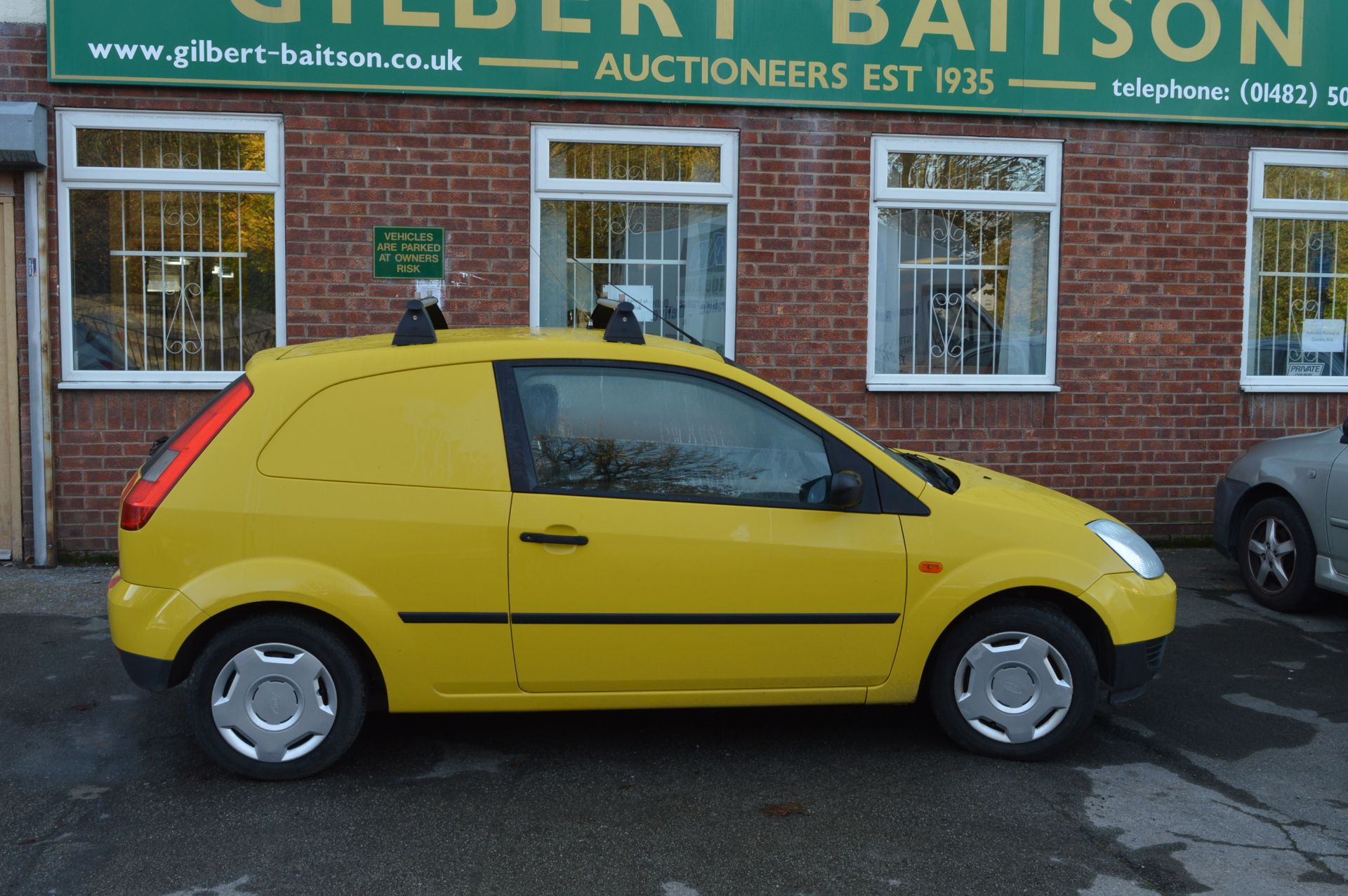 *Ford Fiesta Van Reg:YY54 FEU Mileage: 57860 MOT: 05/11/2018 - Image 3 of 3