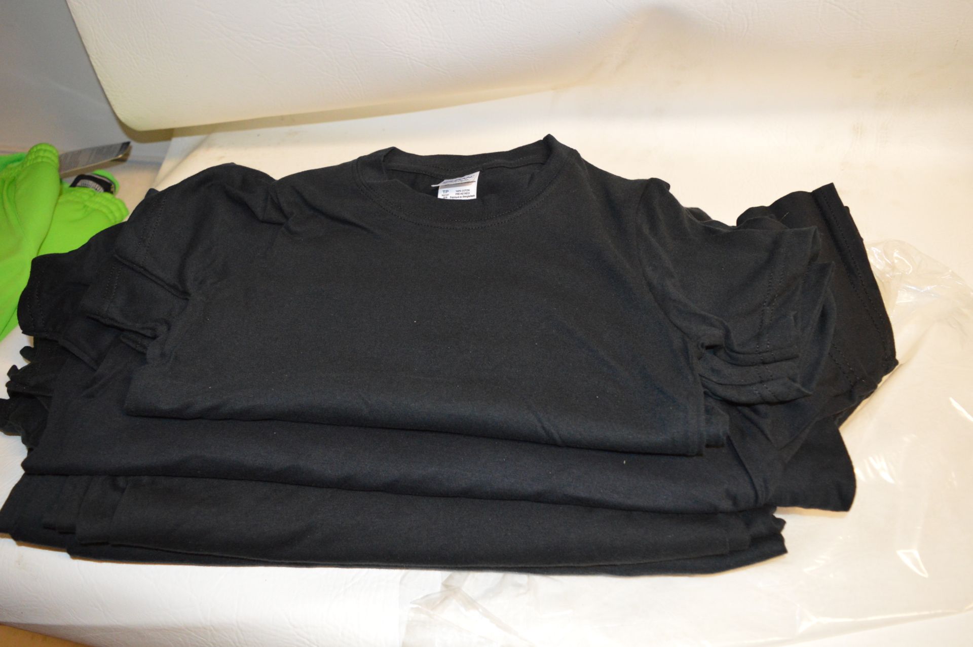 *Twenty Two Children's T-Shirts Sizes: XXS and Medium (Black)