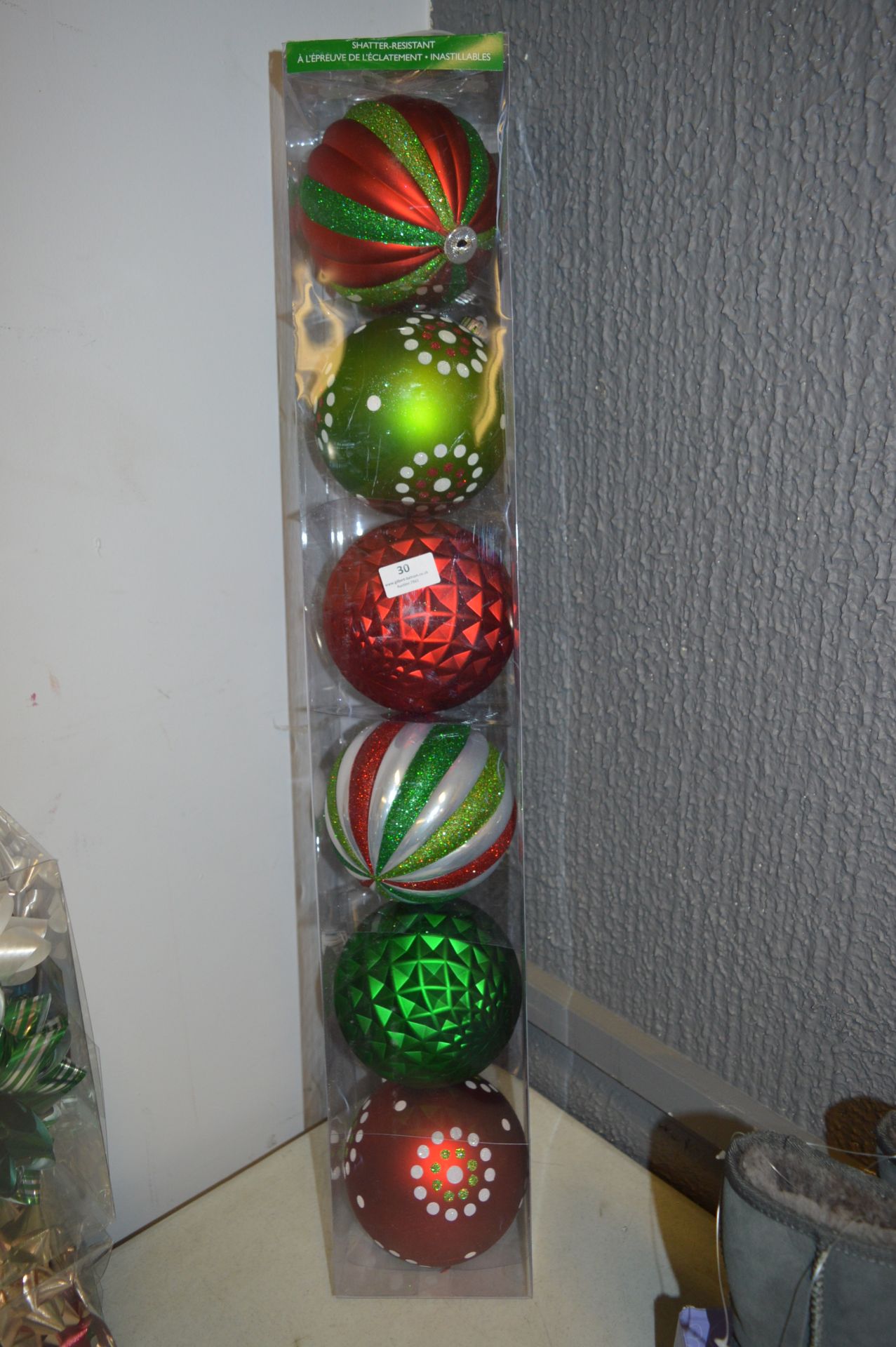 *Shatter Resistant Christmas Baubles 6pk