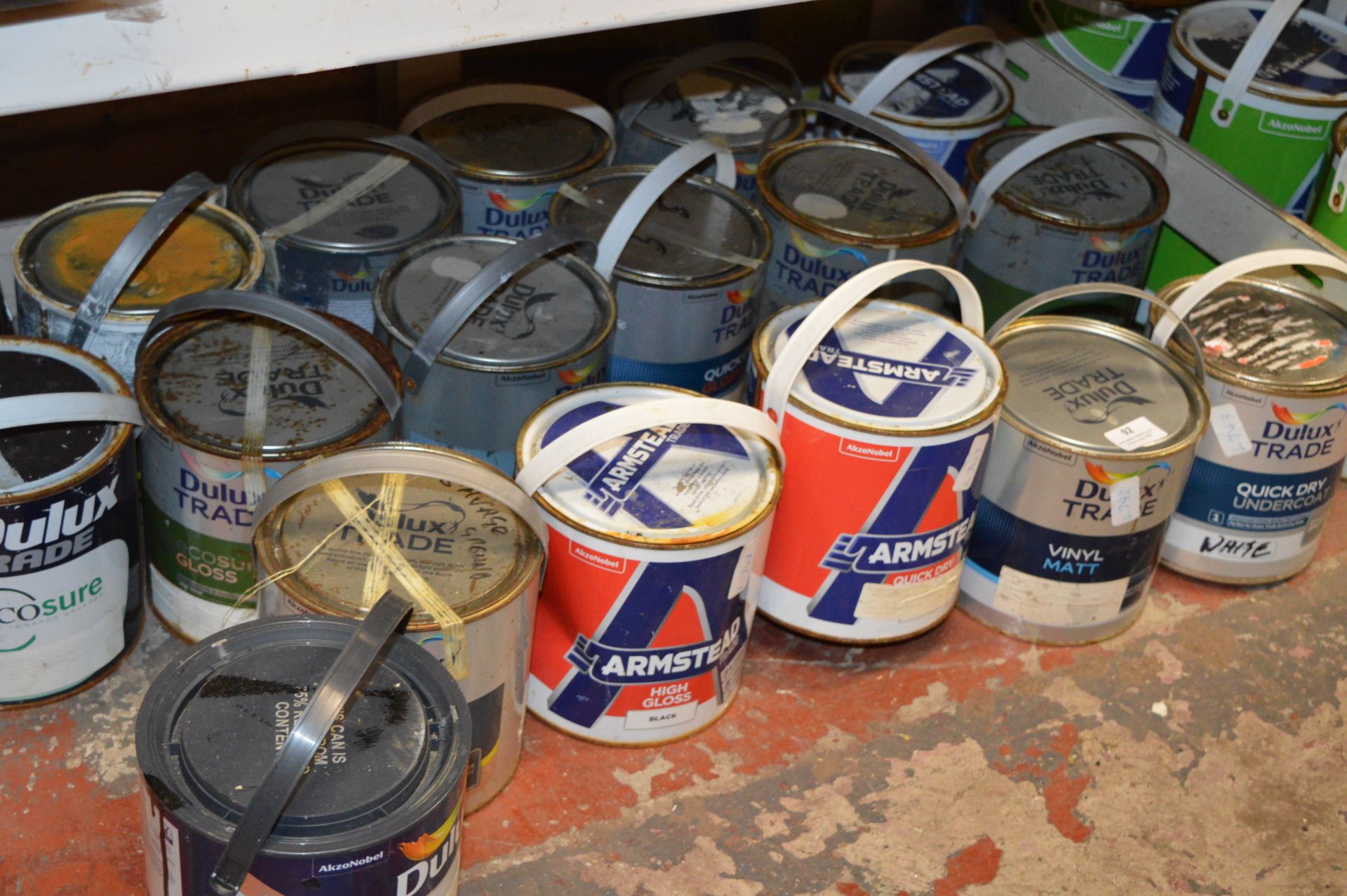 18x2.5L of Armstead and Dulux Paints