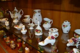 Selection of Royal Albert Country Roses Teapot, Va