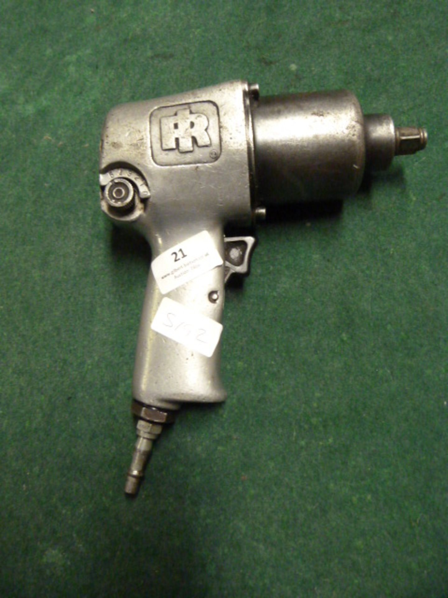 *Model A Pneumatic Socket Gun