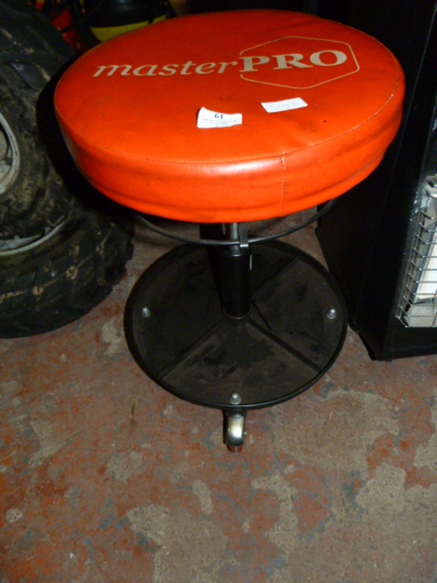 Master Pro Mechanics Stool