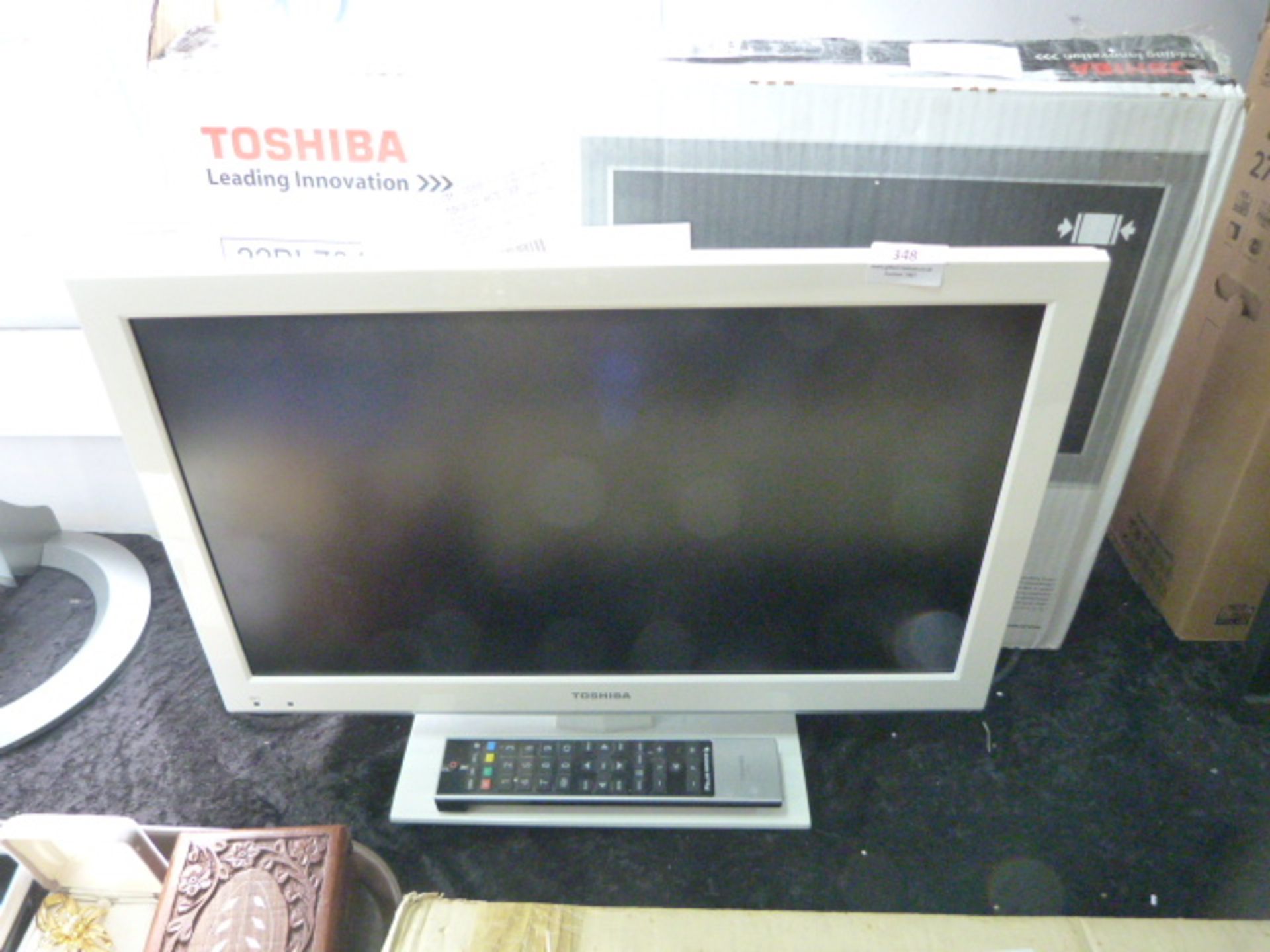 *Toshiba 22" HD TV (White)