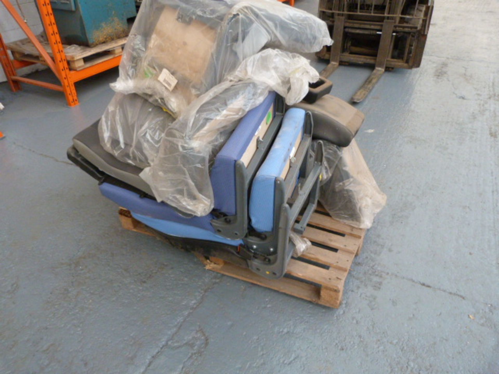 *Pallet Containing 10 Assorted Minibus and Ambulance Seats with Safety Harnesses