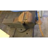 A large metalwork vice This lot is for sale WITHOUT RESERVE. Viewing is by appointment with The