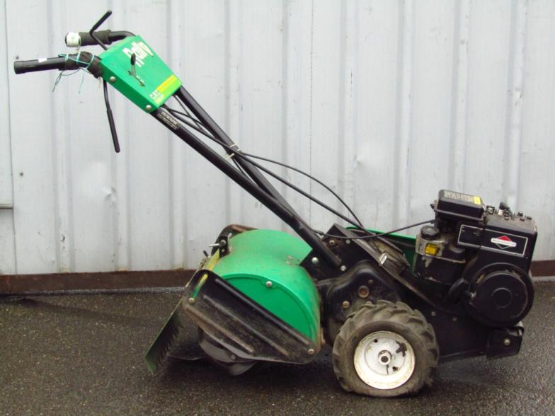 A CRT Rally 5 horse power tiller rotavator, with Briggs & Stratton engine, 98cm high, with petrol