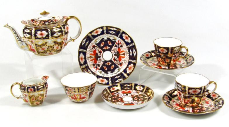 A Royal Crown Derby matched Imari and other similar part tea service, comprising teapot 19cm wide,