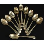 A set of ten Edwardian silver fiddle pattern teaspoons, Sheffield 1903, 8oz. (M)