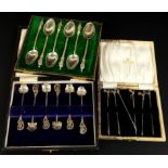 Various silver and other flatware, comprising a cased set of silver plated apostle teaspoons, a