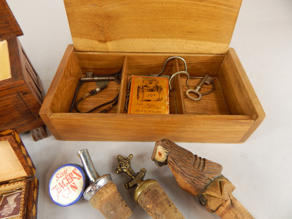 Various wooden items, to include a miniature oak coffer, etc. (M) - Image 2 of 4