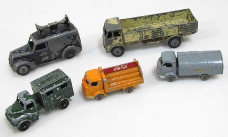 Various diecast vehicles, Dinky, etc.,. to include sided truck, 10cm long, saloon cars, taxi, - Image 4 of 6