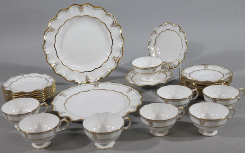 A Royal Crown Derby Lombardy pattern part tea service, to include eight cups, eight saucers, eight