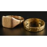 Two 9ct gold rings, to include a signet ring (AF), and an engraved wedding band, 6g.