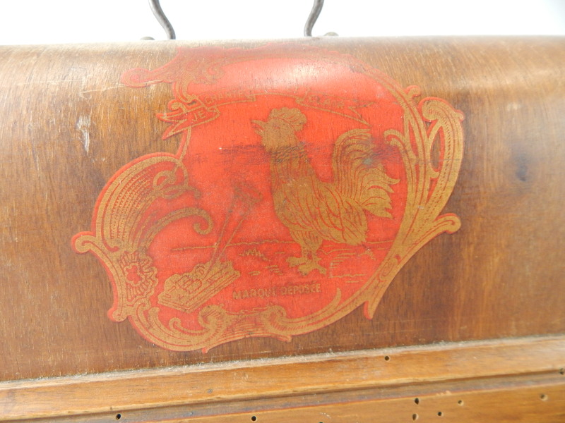 A late 19th/early 20thC French pathé phonograph, with bentwood case stamped 27360. (AF) - Image 4 of 4