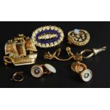 Various jewellery, to include three circular brooches, collar studs, etc.