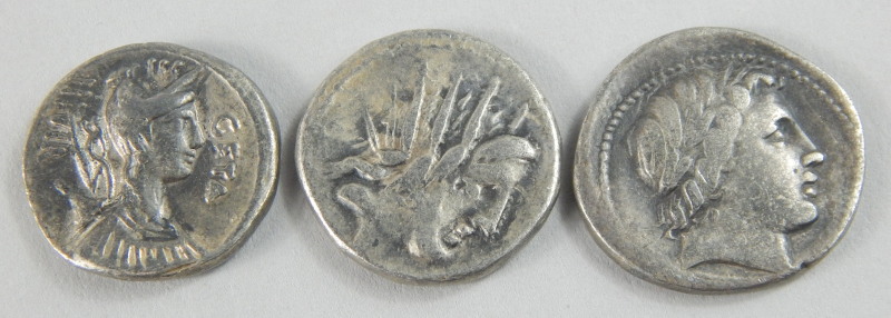 Three Roman Republic silver Denarius, one cast with Hosidios Geta, circa 68BC, another Lucratius