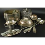 A collection of silver plate, to include an oval butter dish with pierced decoration and cow