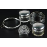 Various items of small silver, to include a pierced napkin ring, two glass pots with silver lids,