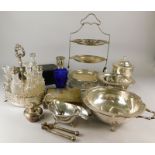 Various items of silver plate, to include an incomplete cruet, cake stand, biscuit barrel etc.