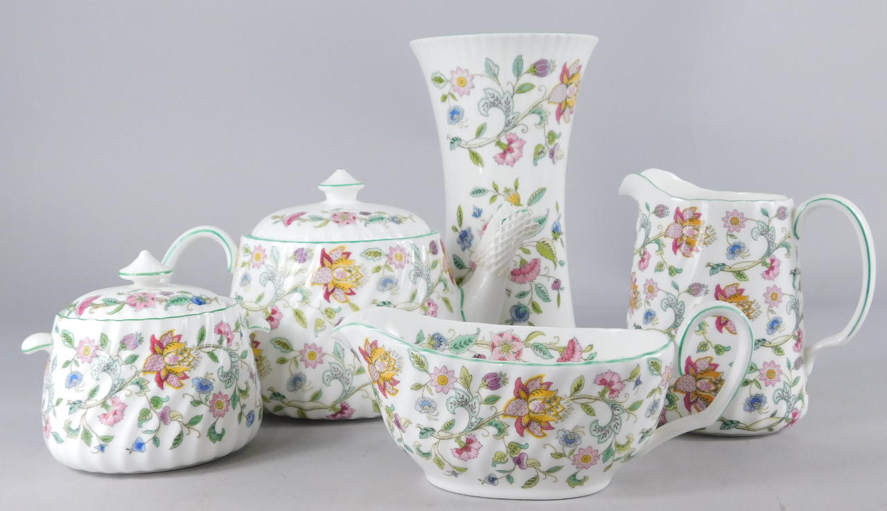 A large quantity of Minton Haddon Hall pattern tea and dinnerware, to include two oval two handled