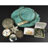 A quantity of vintage costume jewellery, to include a large floral brooch, filigree trinket pot,