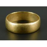 A 9ct gold wedding band, with internal inscription P46 S, 4.6g all in.