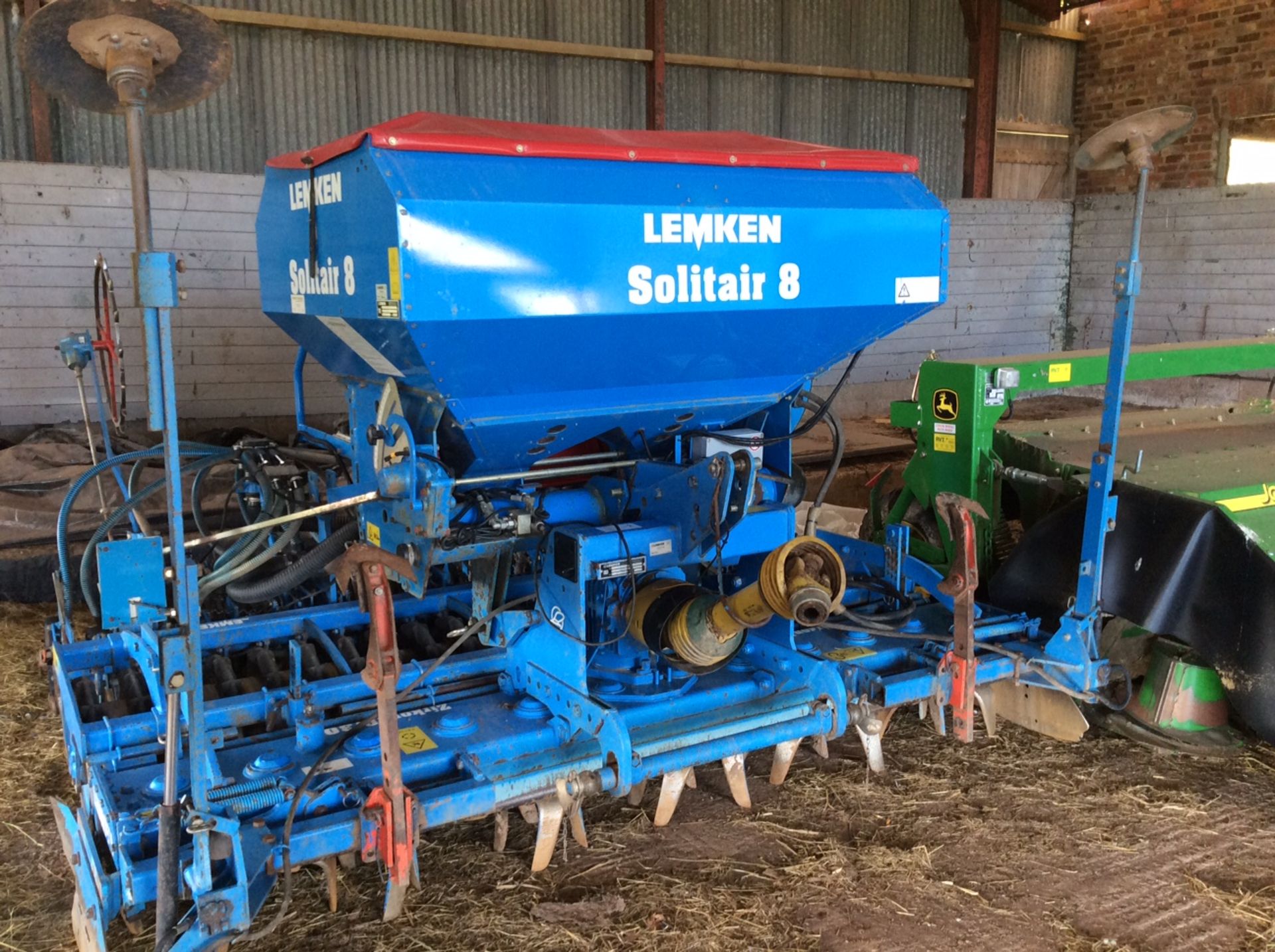 LEMKEN SOLITAIRE 8 DRILL COMPLETE WITH ZIRKEN 10 POWER HARROW COMBINATION