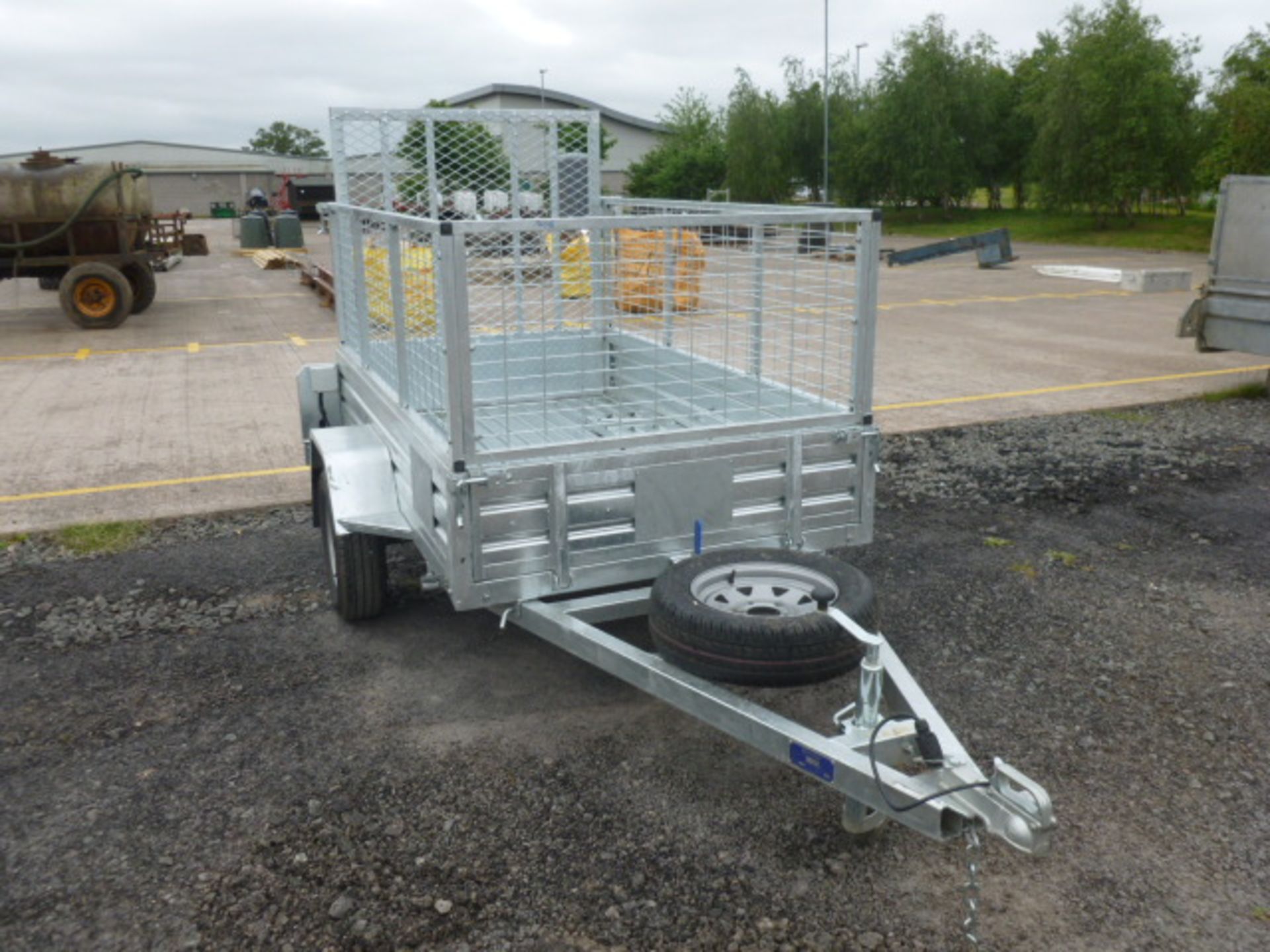 NEW 7FT X 4FT STERLING TRAILER C/W MESH SIDES AND TIPPER BODY