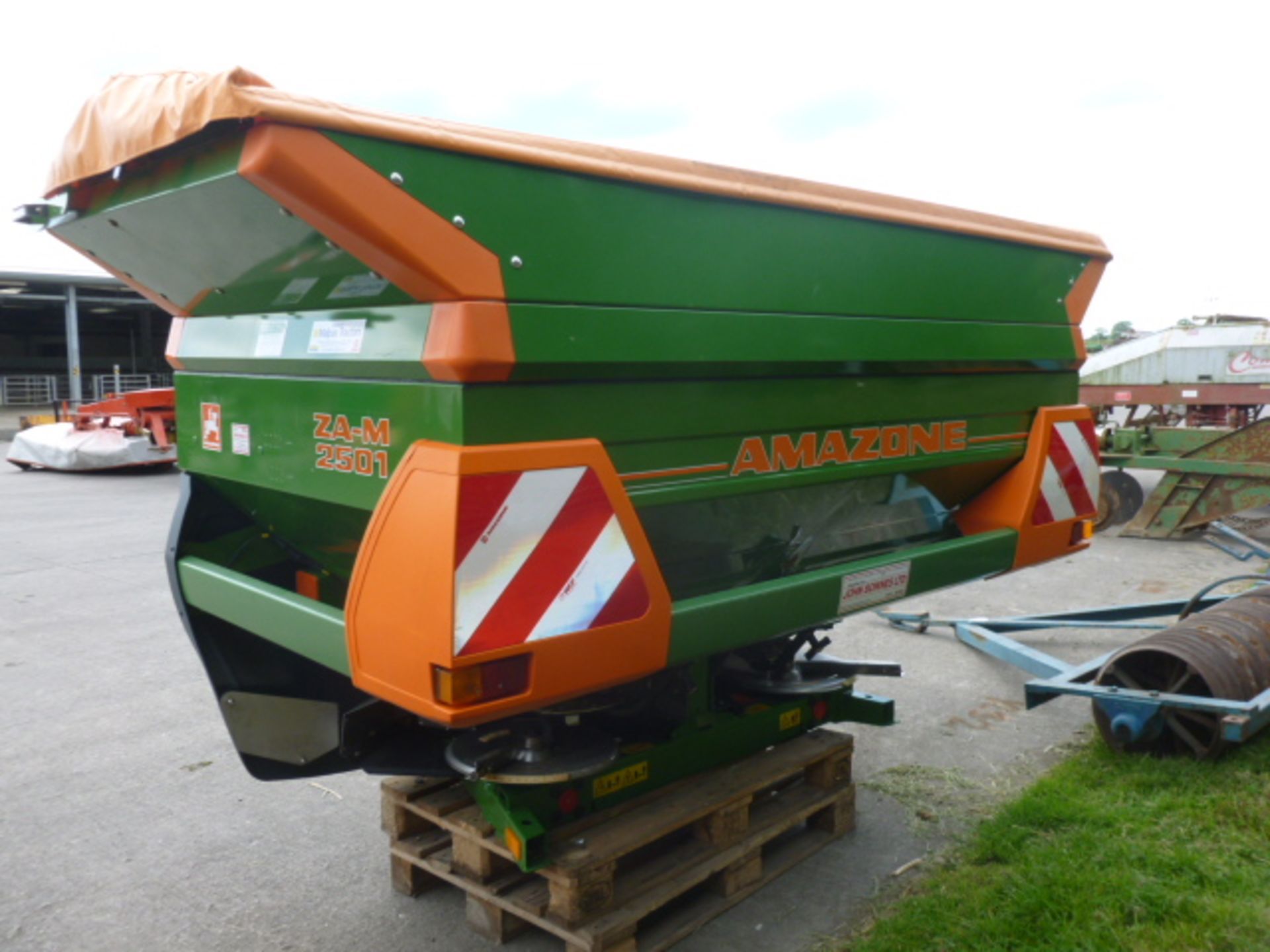 2012 AMAZONE 2501 HYDR0 TWIN DISC - Image 2 of 2